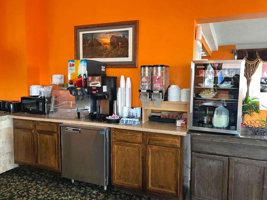 Asam Hotel Goodland المطعم الصورة
